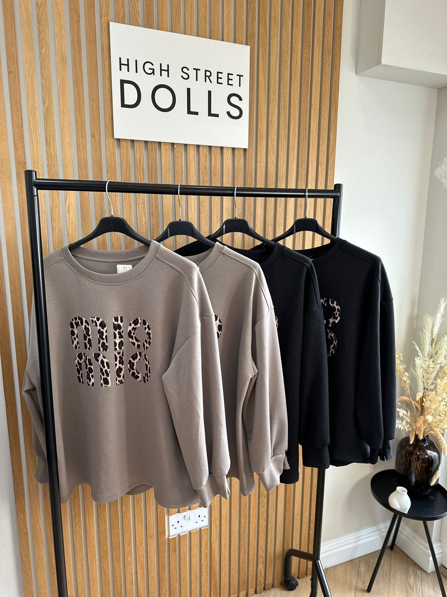 Megan sweatshirt with Leopard Print Logo