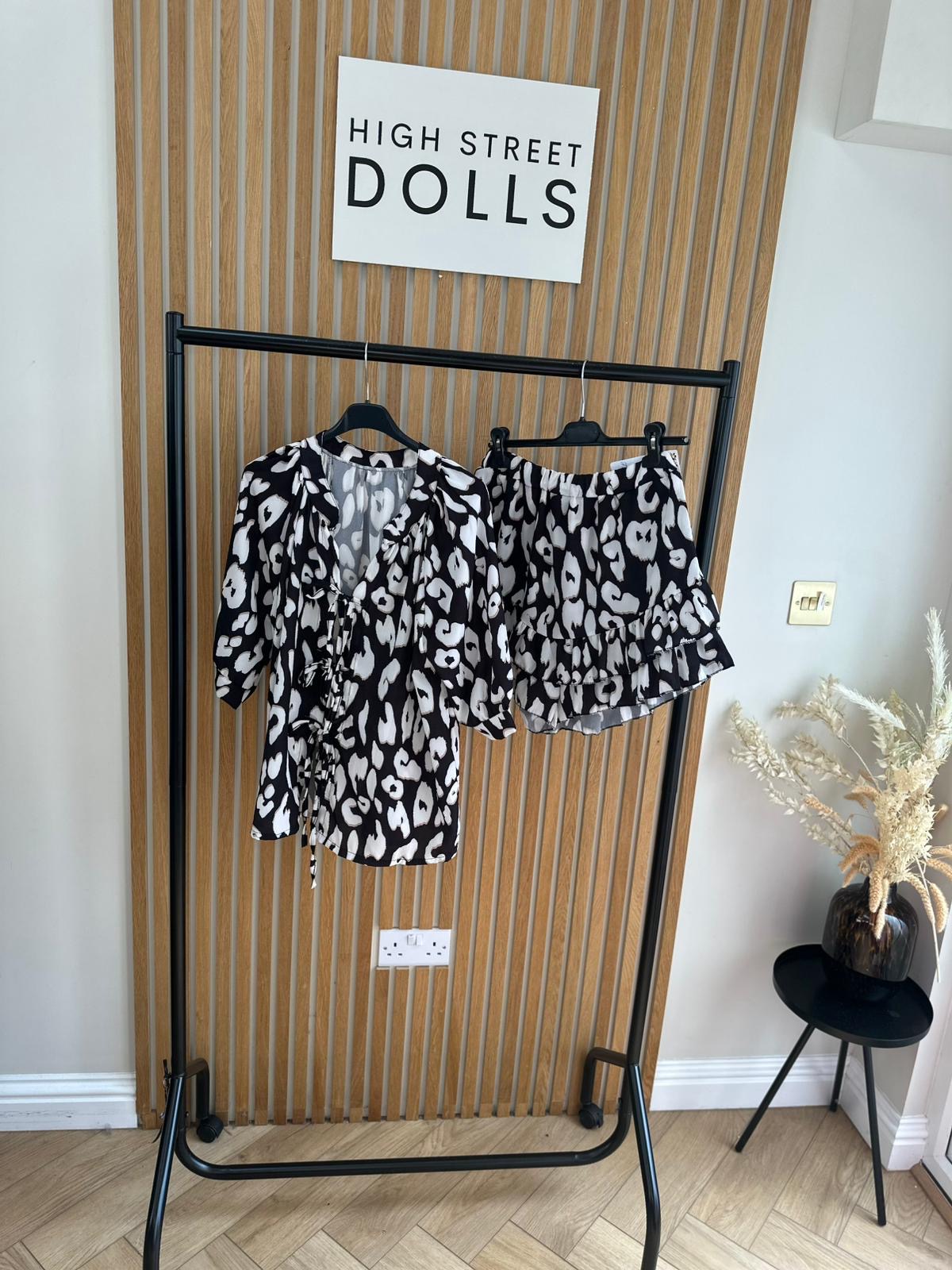 Zoey Leopard Print Bow Top and Skort Matching Co Ord Summer holiday outfit airport outfit