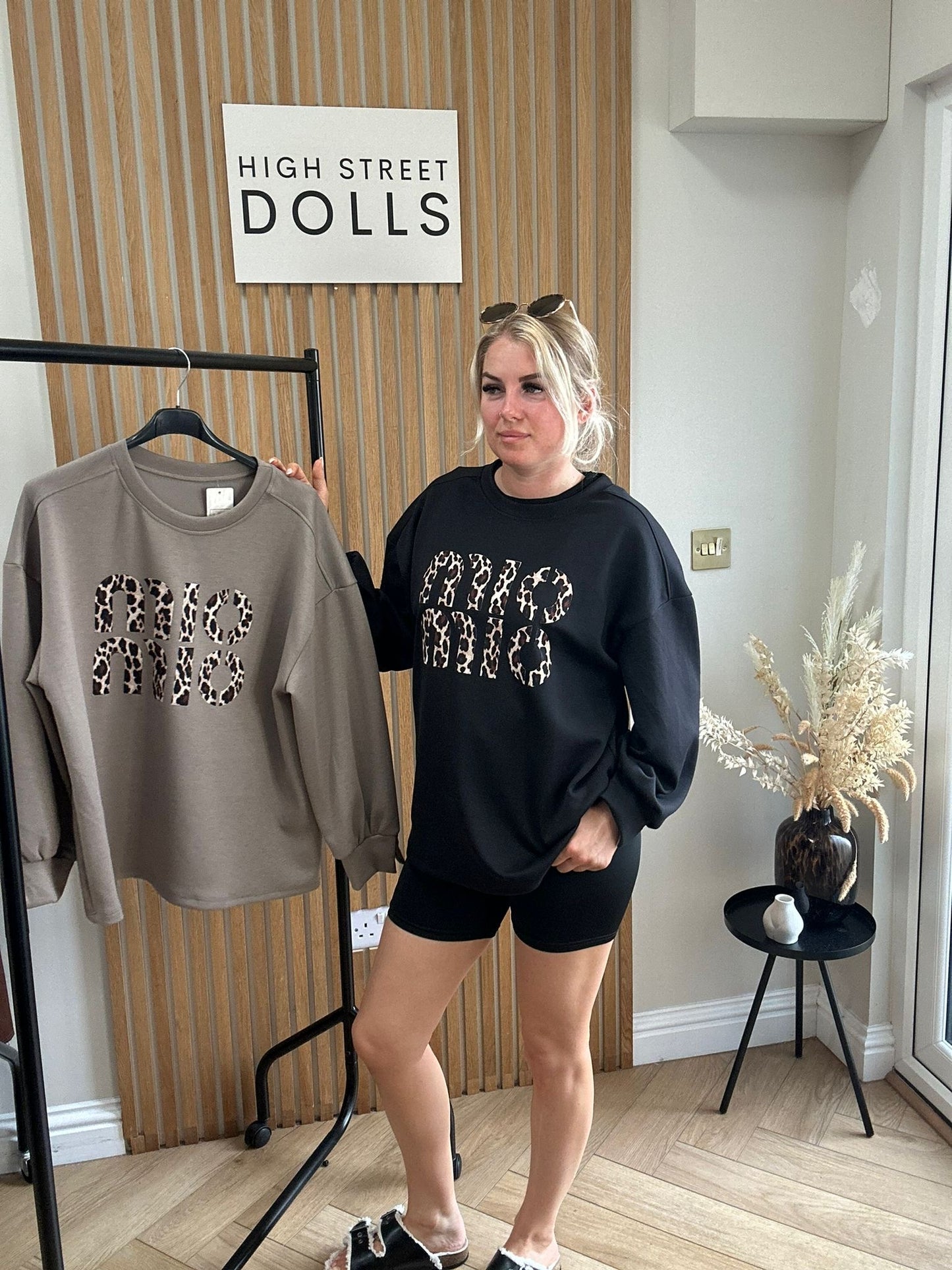 Megan sweatshirt with Leopard Print Logo