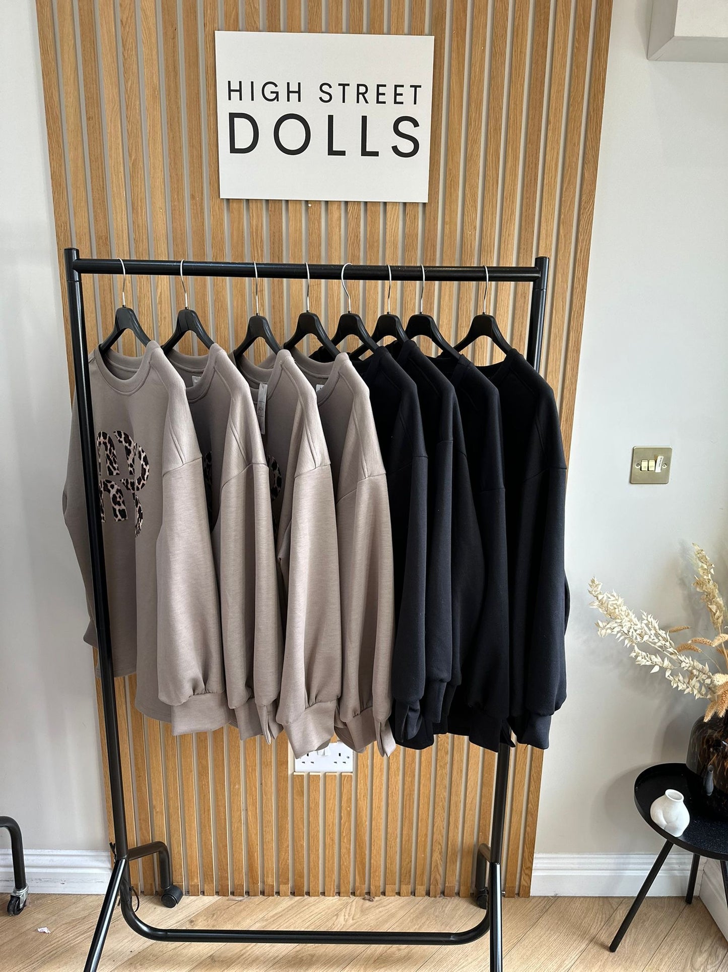 Megan sweatshirt with Leopard Print Logo