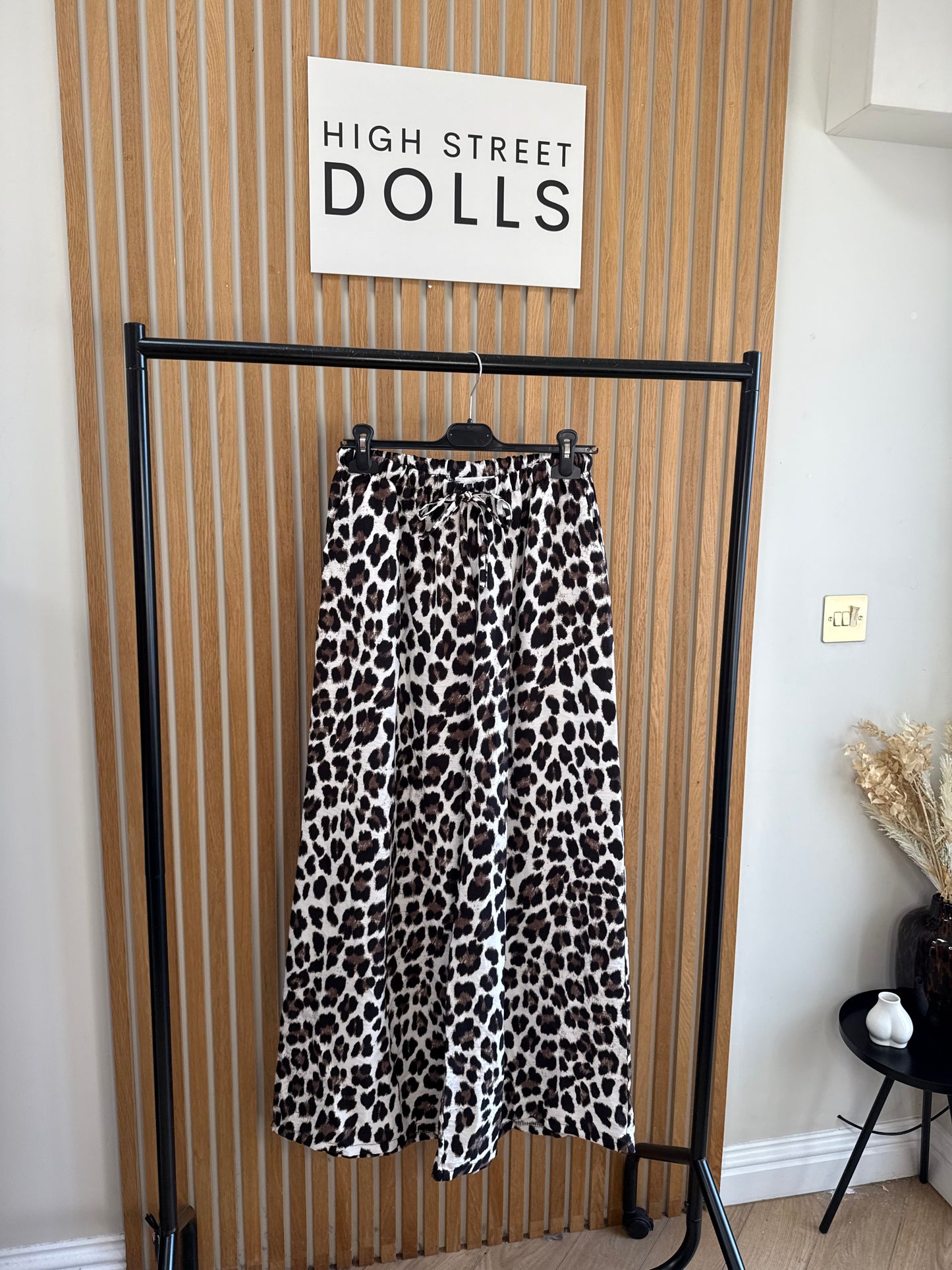 Kira Wide Leg Trousers Light Weight Material Summer Bright Leopard Print