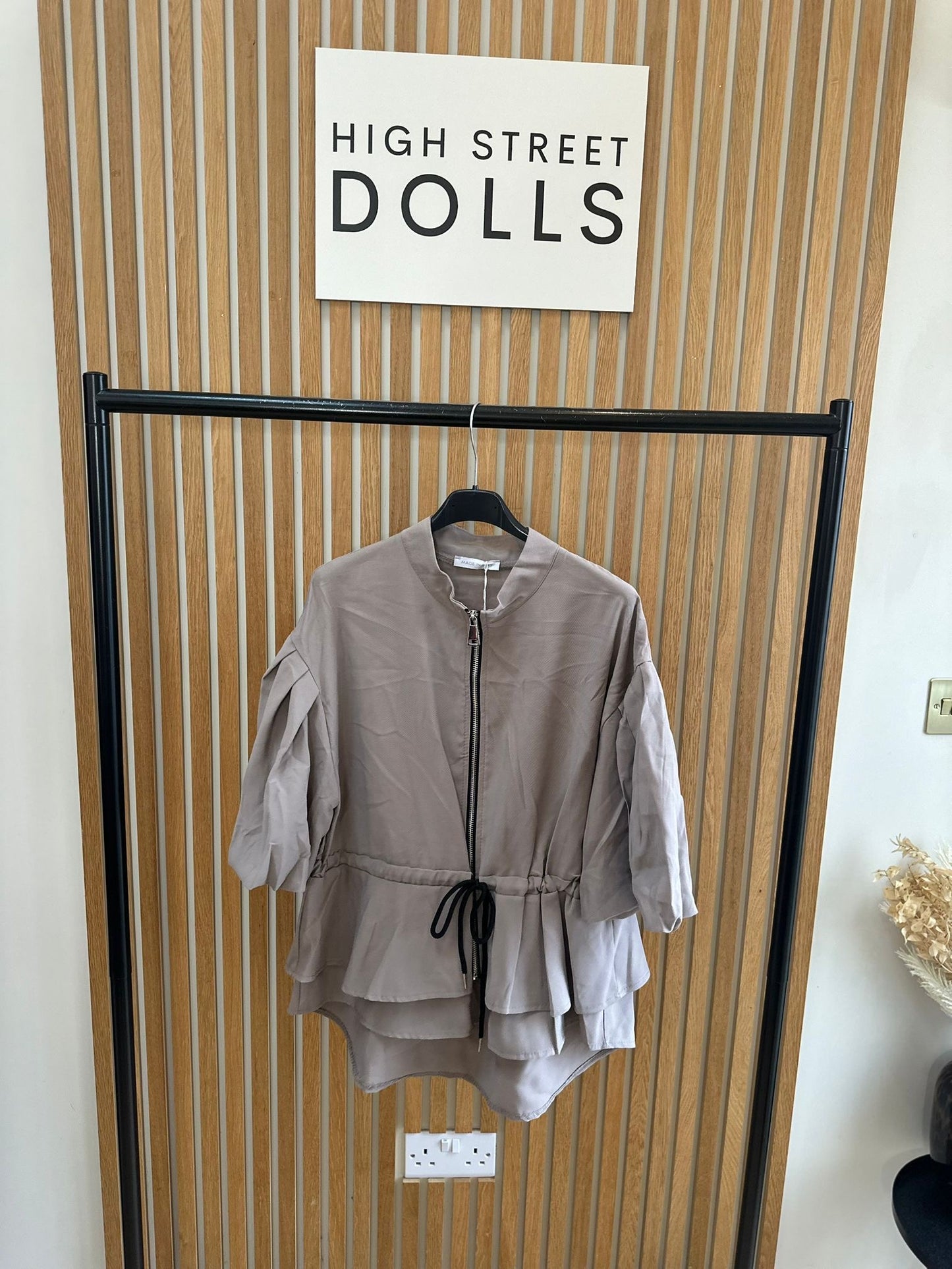 Tilly Peplum Jacket – Women’s Zip-Up Top with Ruffle Details & Balloon Sleeves, Autumn/Winter