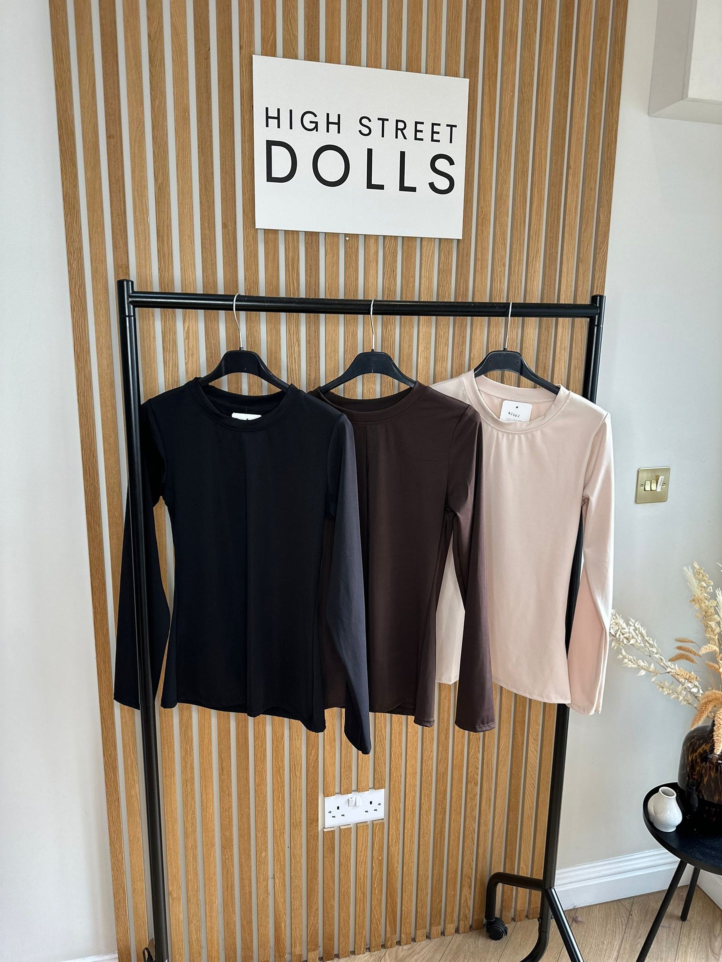 Minnie Long Sleeve Fitted T Shirt Round Neckline Summer Fashion
