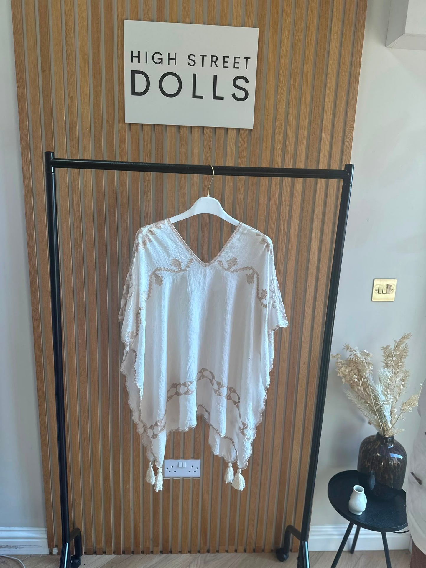 Indi Kaftan Top Embroidered with Florals Summer Holiday Poncho