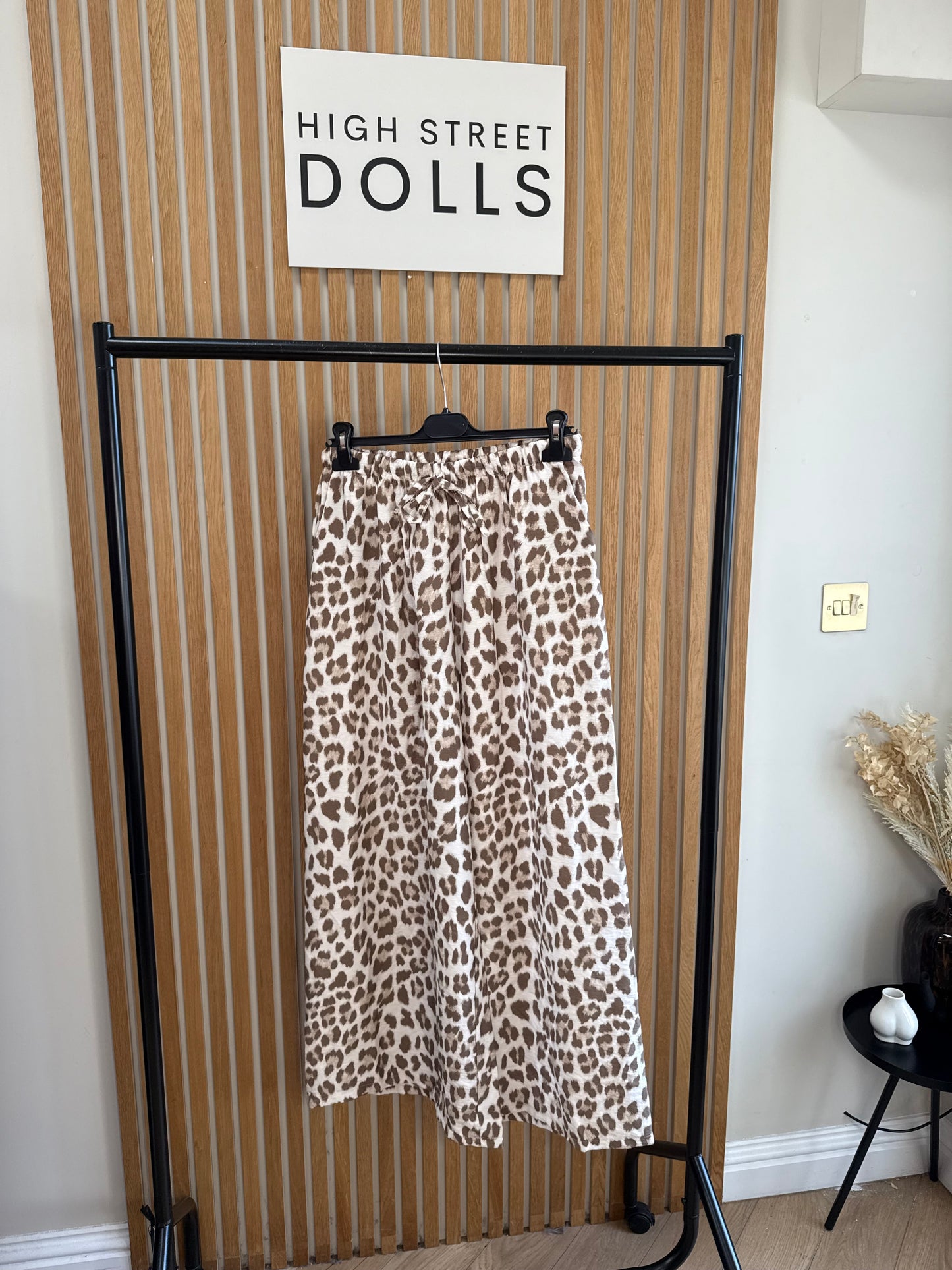 Kira Wide Leg Trousers Light Weight Material Summer Bright Leopard Print