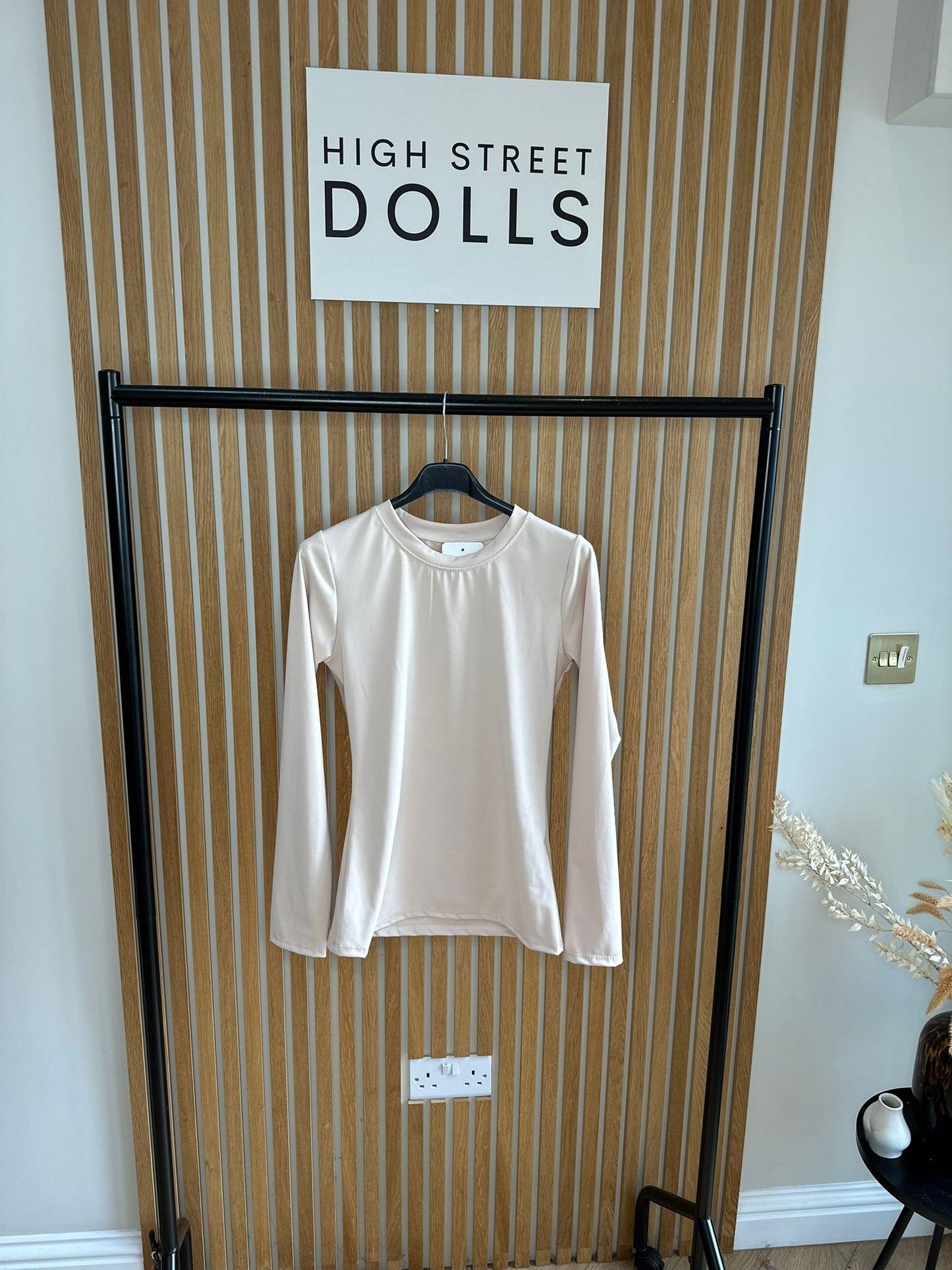 Minnie Long Sleeve Fitted T Shirt Round Neckline Summer Fashion