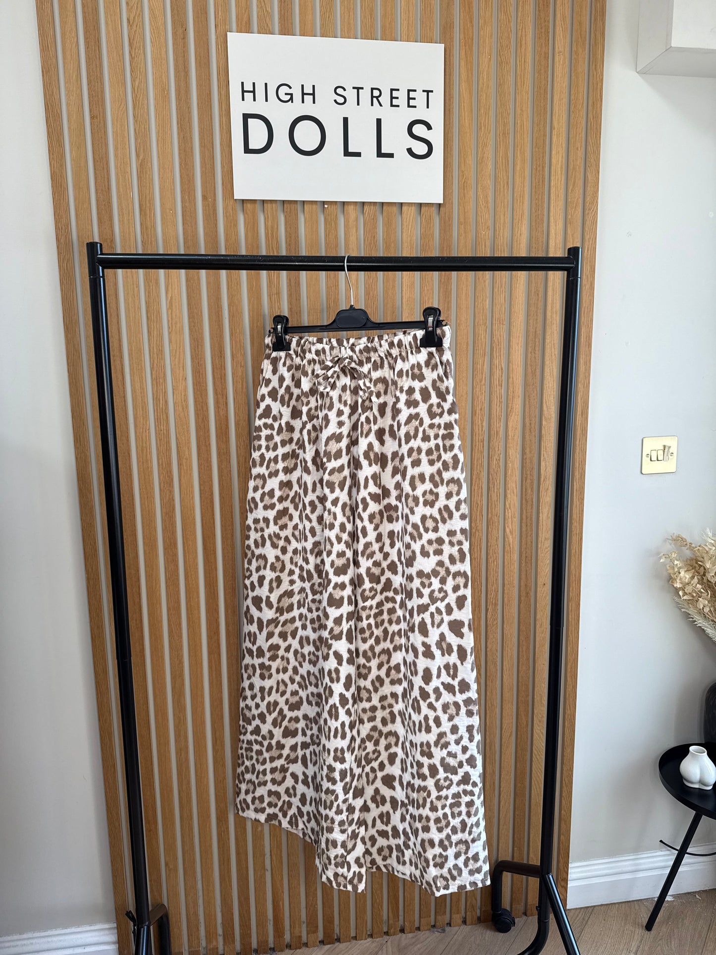Kira Wide Leg Trousers Light Weight Material Summer Bright Leopard Print