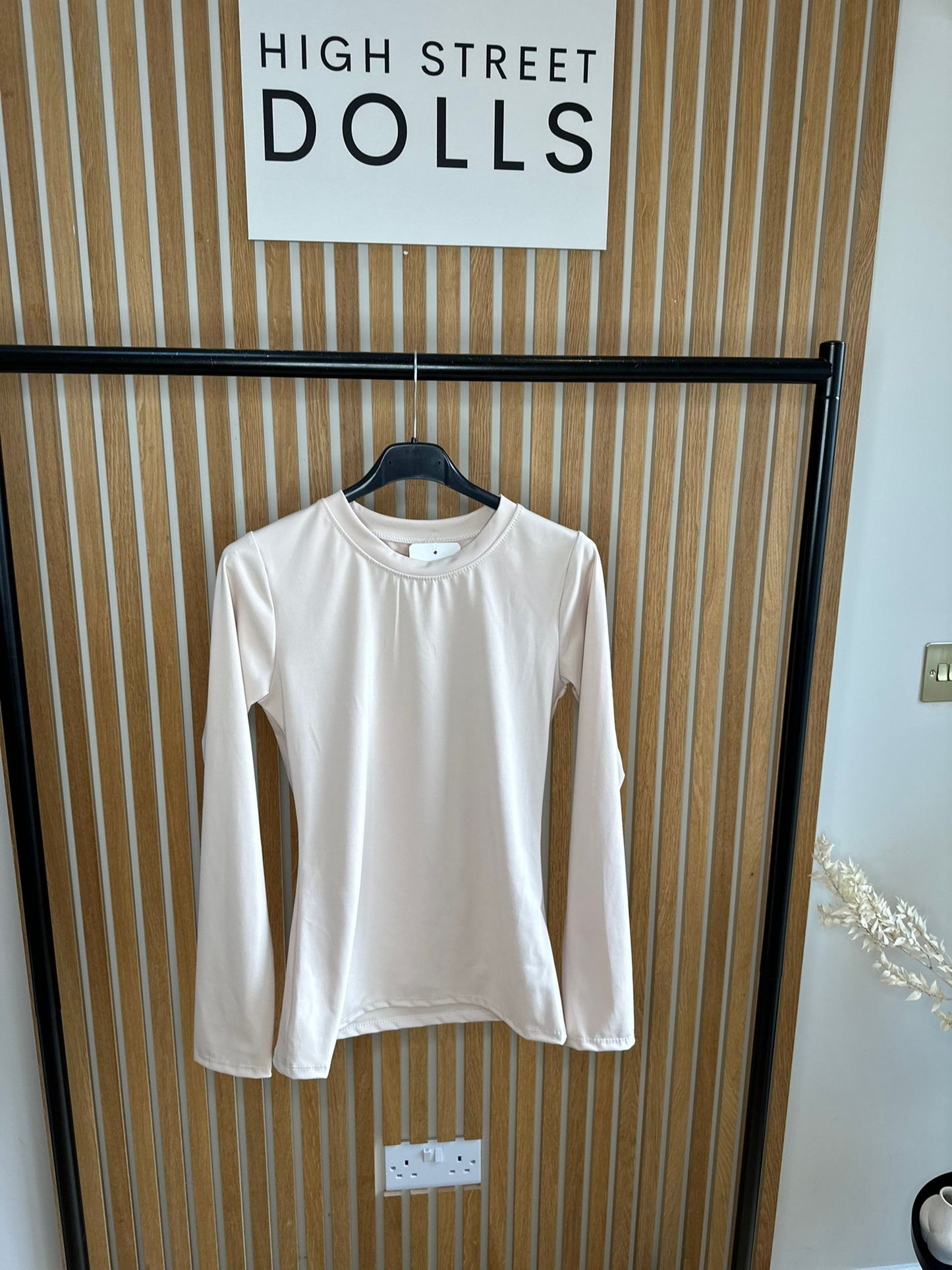 Minnie Long Sleeve Fitted T Shirt Round Neckline Summer Fashion