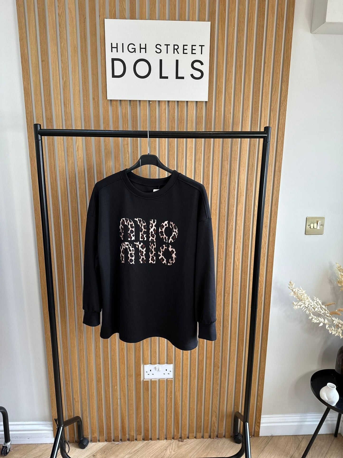 Megan sweatshirt with Leopard Print Logo