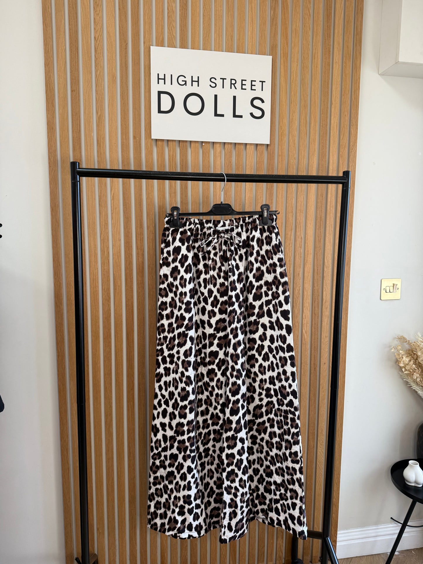 Kira Wide Leg Trousers Light Weight Material Summer Bright Leopard Print