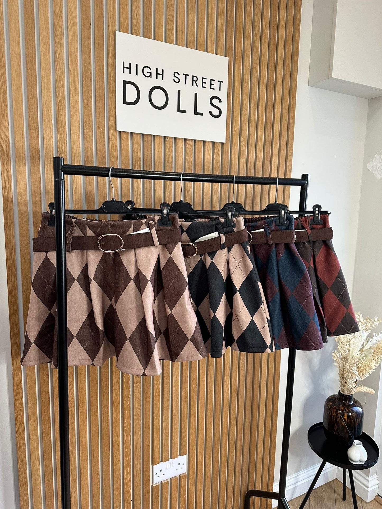 Audrey Diamond Checkered Skirt Autumn Winter Christmas Festive