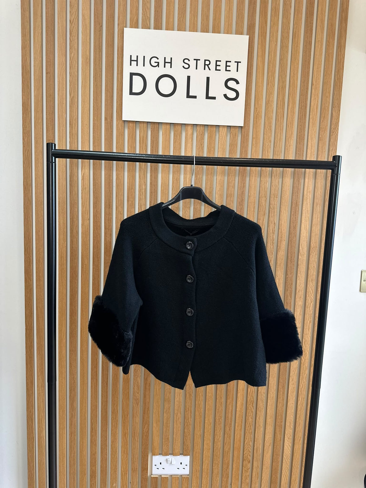 Claudia Faux Fur Trim Knitted Cardigan – 3/4 Sleeve Button Down Autumn Winter