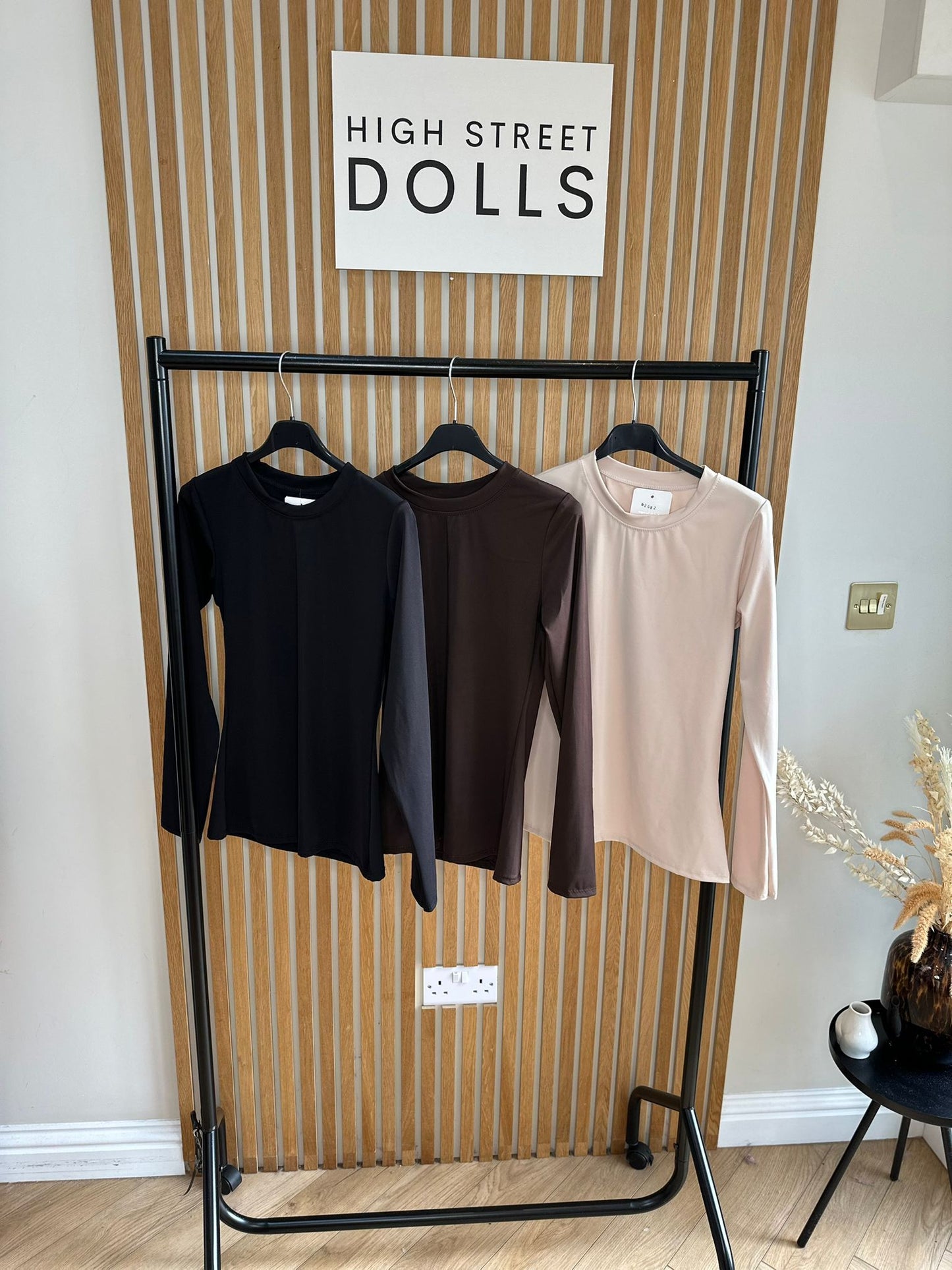 Minnie Long Sleeve Fitted T Shirt Round Neckline Summer Fashion